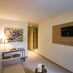 Studio Suite Garden View